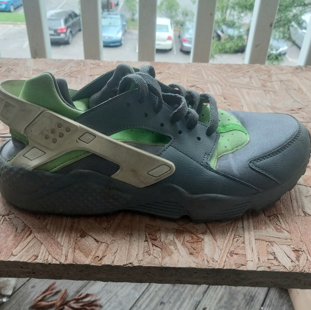 Nike shoes